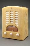 Emerson BT-245 ”Tombstone” Alabaster + White Catalin Radio